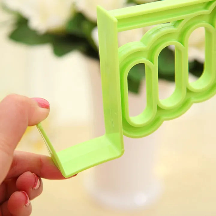 Multi‑Functional 4‑Hole Clothes Hanger – Closet Space Saver Hook
