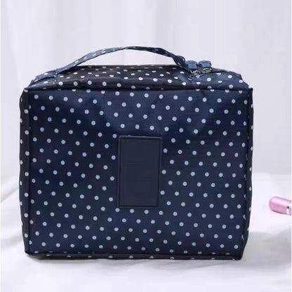 Travel Hanging Toiletry Bag – Waterproof Cosmetic Organizer for Women